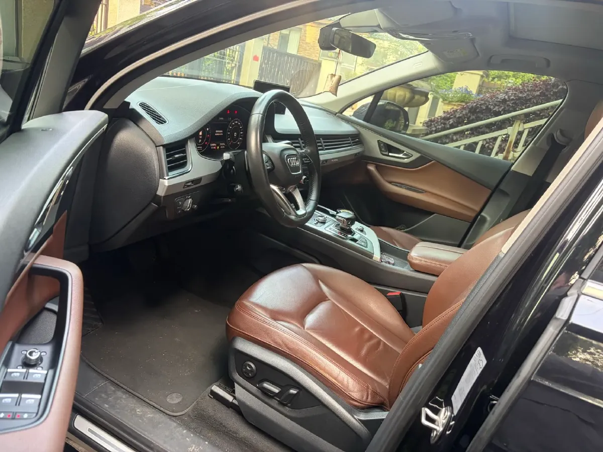 2019 Audi Q7 2.0T 252HP L4 8AT,autocango,china used car exporter,china ev exporter,chinese used car exporter,chinese used ev exporter