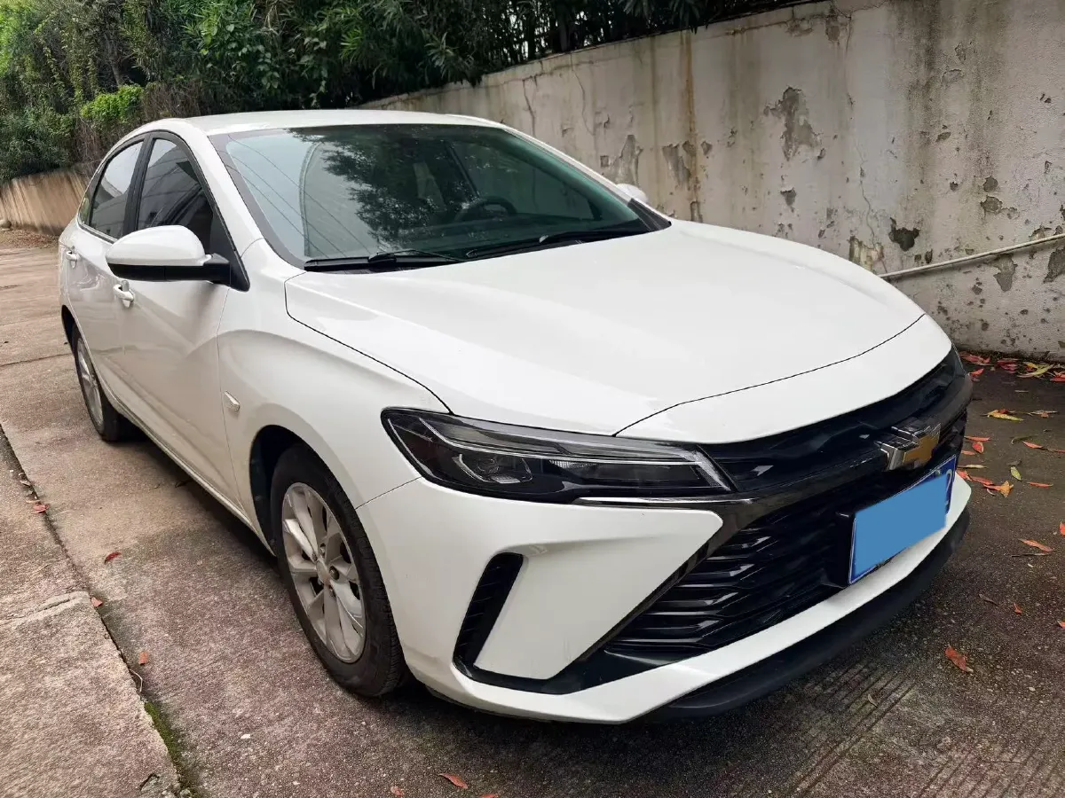 2023 Chevrolet Monza 1.5L 113HP L4 6DCT,autocango,china used car exporter,china ev exporter,chinese used car exporter,chinese used ev exporter