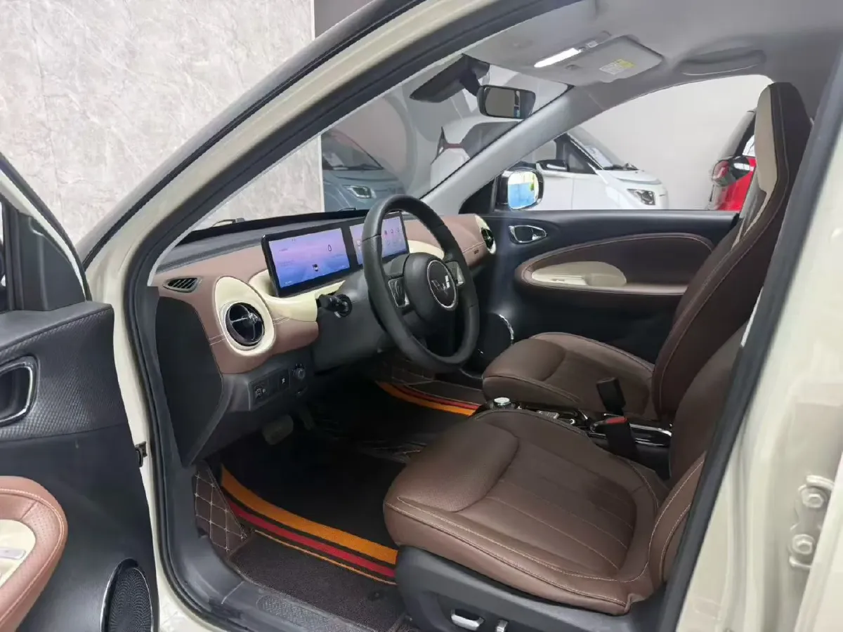 2023 WuLing BinGuo BEV 31.9KWH,autocango,china used car exporter,china ev exporter,chinese used car exporter,chinese used ev exporter