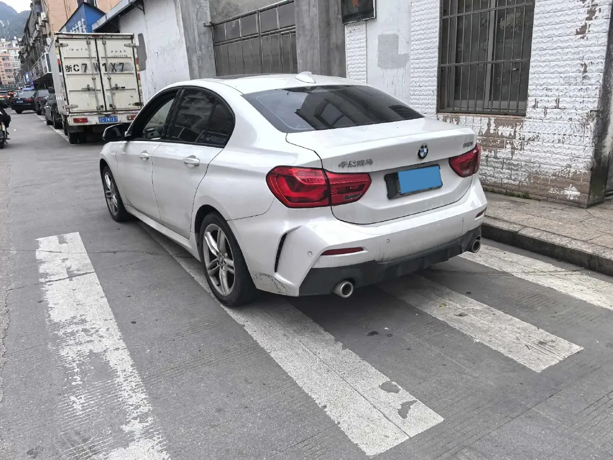 2020 BMW 1 Series 1.5T 140HP L3 7DCT,autocango,china used car exporter,china ev exporter,chinese used car exporter,chinese used ev exporter