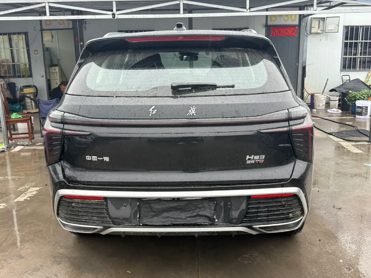 2024 HongQi HS3 1.5T 169HP L4 7DCT,autocango,china used car exporter,china ev exporter,chinese used car exporter,chinese used ev exporter