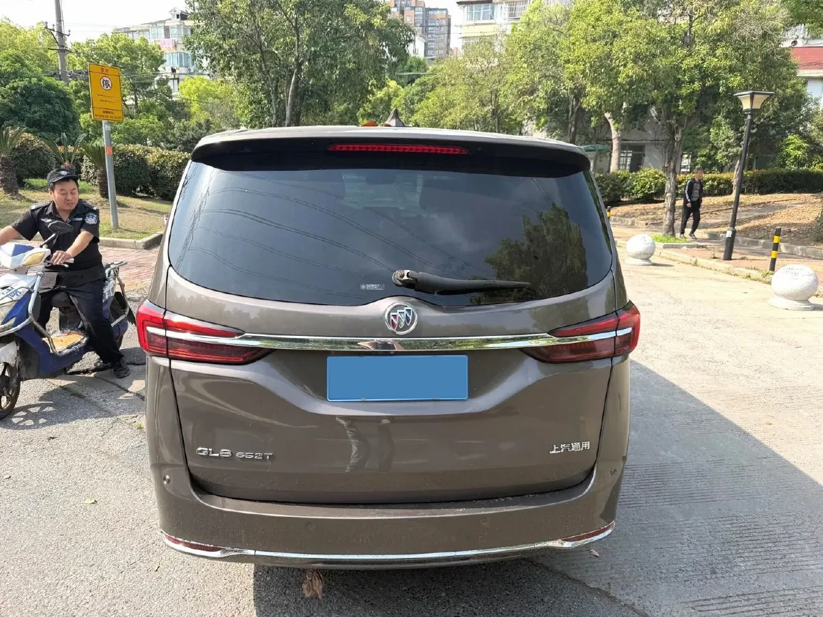 2020 Buick GL8 2.0T 237HP L4 9AT,autocango,china used car exporter,china ev exporter,chinese used car exporter,chinese used ev exporter