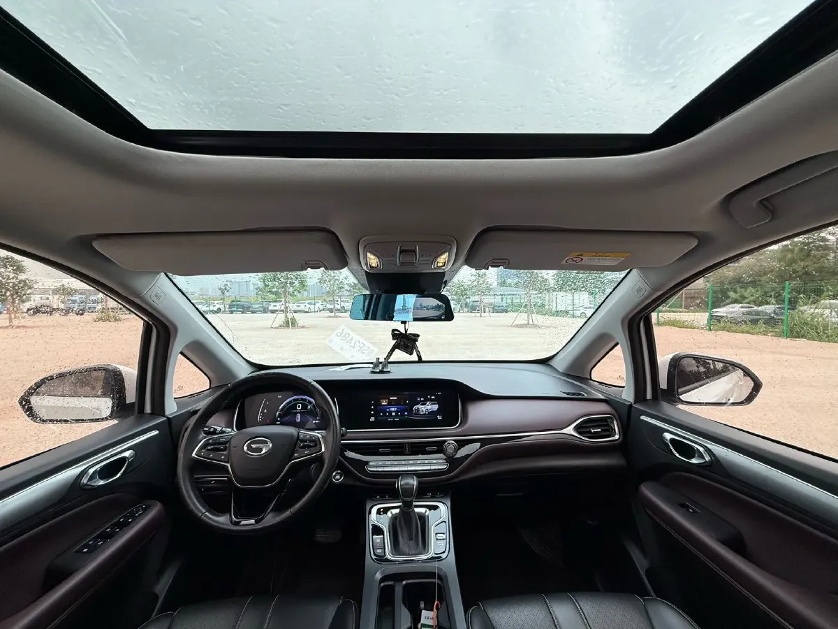 2021 GAC Trumpchi M6 1.5T 169HP L4 7DCT,autocango,china used car exporter,china ev exporter,chinese used car exporter,chinese used ev exporter