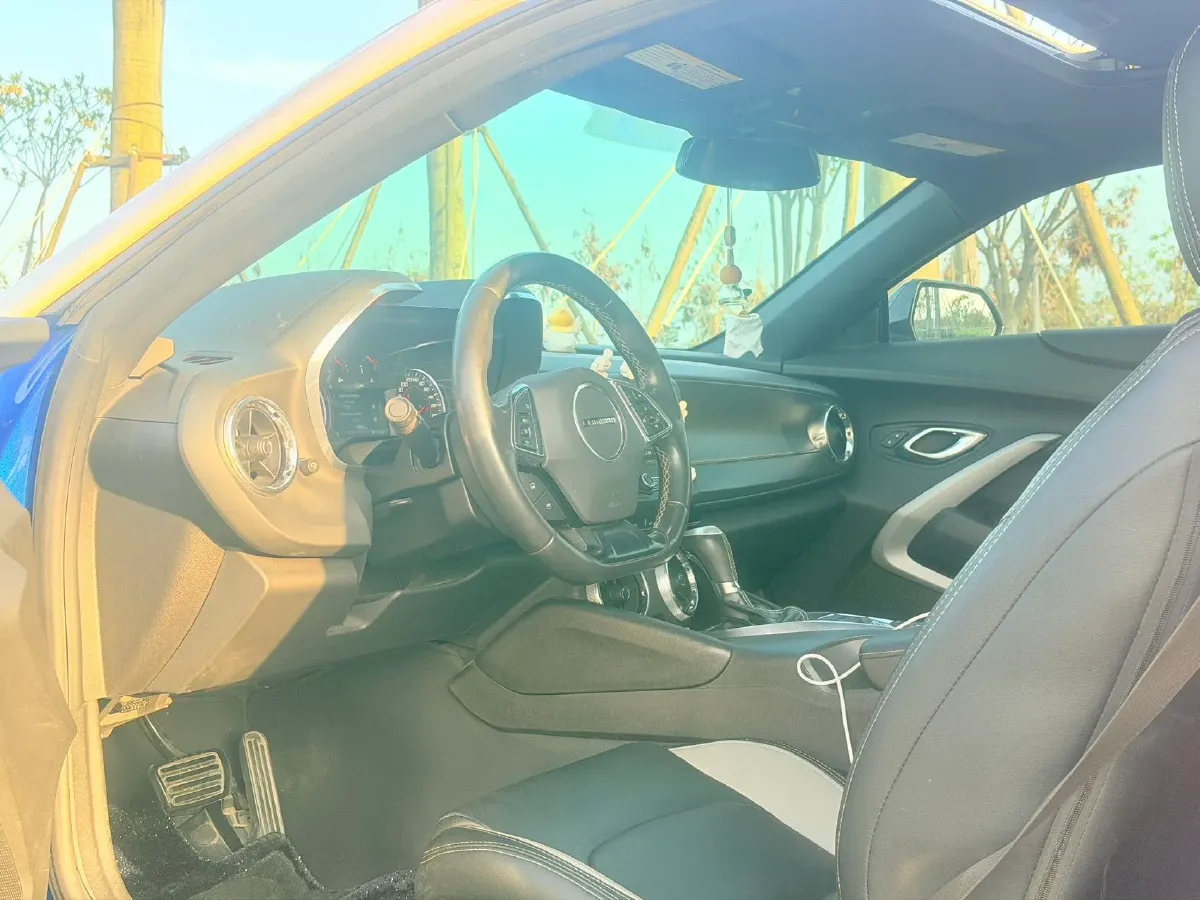 2017 Chevrolet Camaro 2.0T 275HP L4 8AT,autocango,china used car exporter,china ev exporter,chinese used car exporter,chinese used ev exporter