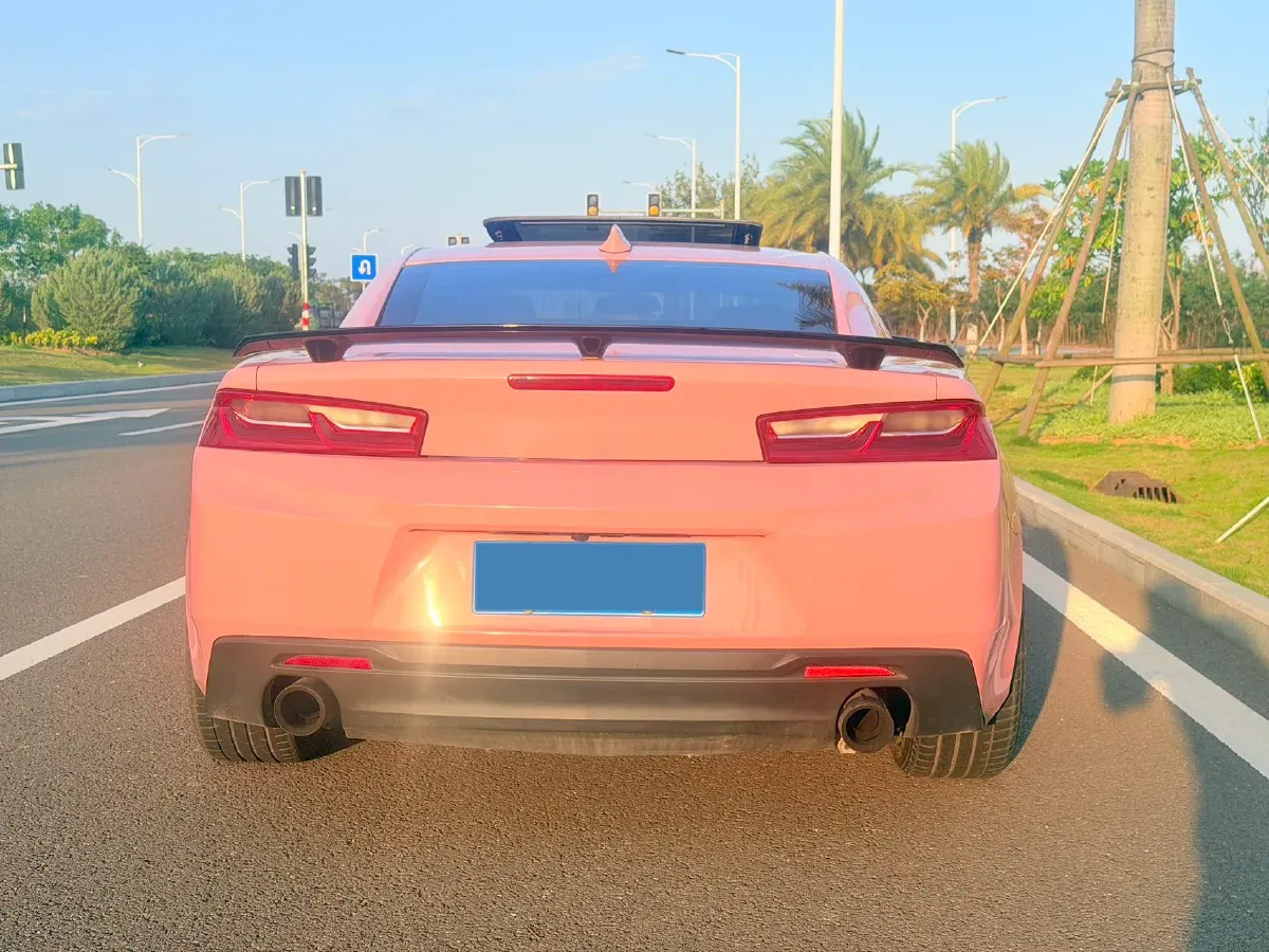 2017 Chevrolet Camaro 2.0T 275HP L4 8AT,autocango,china used car exporter,china ev exporter,chinese used car exporter,chinese used ev exporter