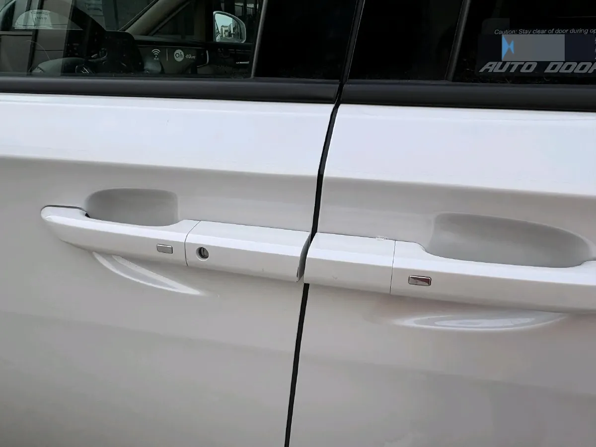 2021 Buick GL8 2.0T 237HP L4 9AT,autocango,china used car exporter,china ev exporter,chinese used car exporter,chinese used ev exporter