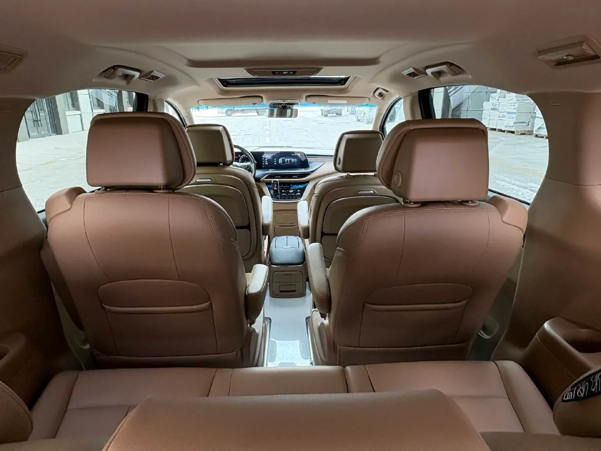 2021 Buick GL8 2.0T 237HP L4 9AT,autocango,china used car exporter,china ev exporter,chinese used car exporter,chinese used ev exporter