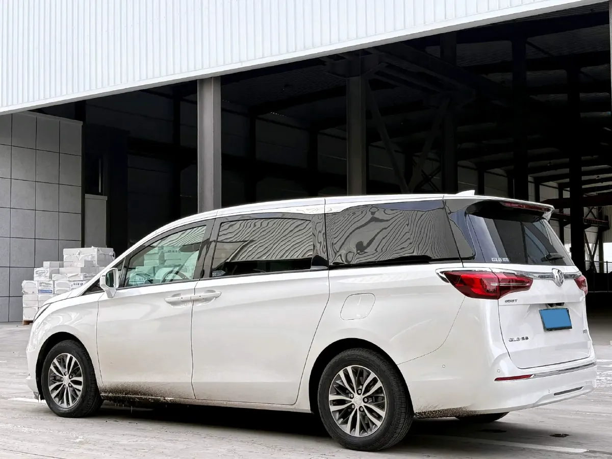 2021 Buick GL8 2.0T 237HP L4 9AT,autocango,china used car exporter,china ev exporter,chinese used car exporter,chinese used ev exporter