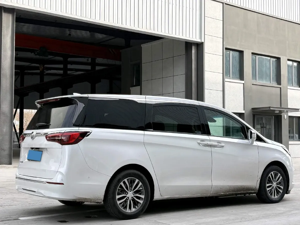2021 Buick GL8 2.0T 237HP L4 9AT,autocango,china used car exporter,china ev exporter,chinese used car exporter,chinese used ev exporter