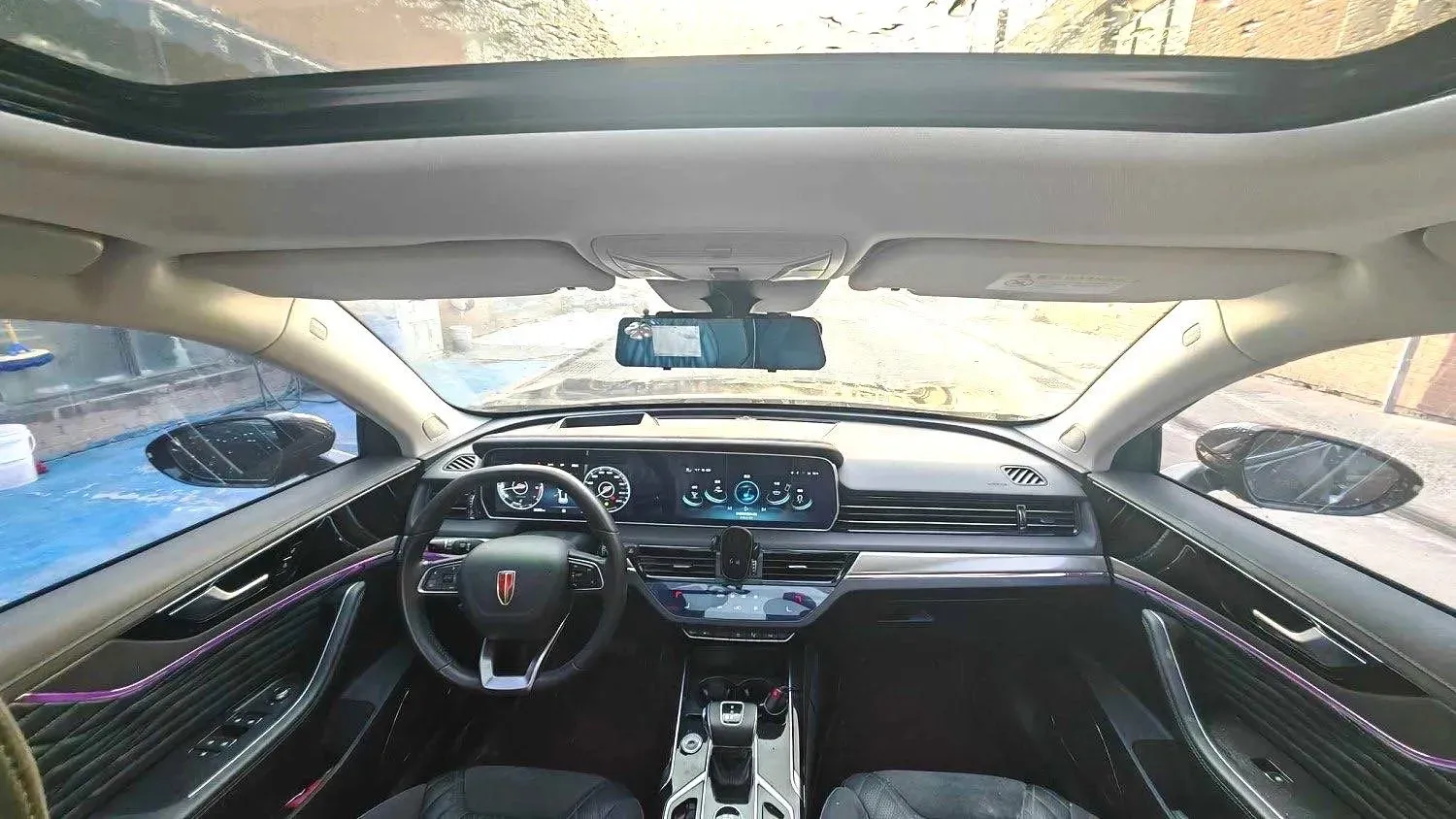 2022 HongQi HS5 2.0T 224HP L4 6AT,autocango,china used car exporter,china ev exporter,chinese used car exporter,chinese used ev exporter