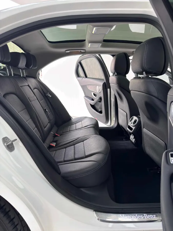 2021 Mercedes-Benz C Class 1.5T 184HP L4 9AT,autocango,china used car exporter,china ev exporter,chinese used car exporter,chinese used ev exporter