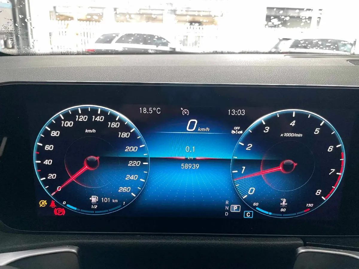 2023 Mercedes-Benz GLB Class 2.0T 190HP L4 8DCT,autocango,china used car exporter,china ev exporter,chinese used car exporter,chinese used ev exporter