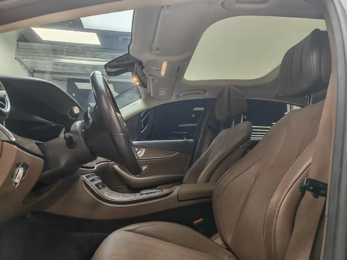 2023 Mercedes-Benz E Class 2.0T 258HP L4 9AT,autocango,china used car exporter,china ev exporter,chinese used car exporter,chinese used ev exporter