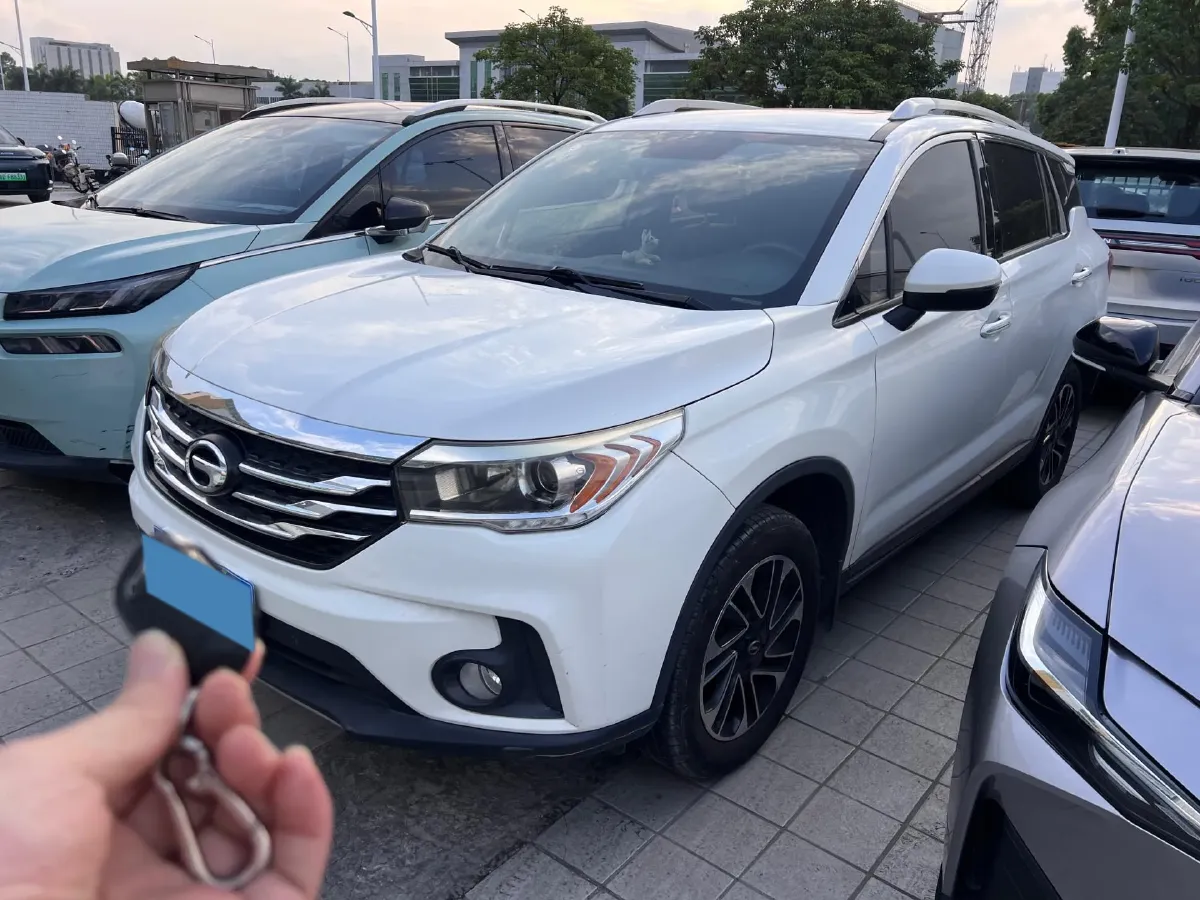 2017 GAC Trumpchi GS4 1.3T 137HP L4 5MT,autocango,china used car exporter,china ev exporter,chinese used car exporter,chinese used ev exporter