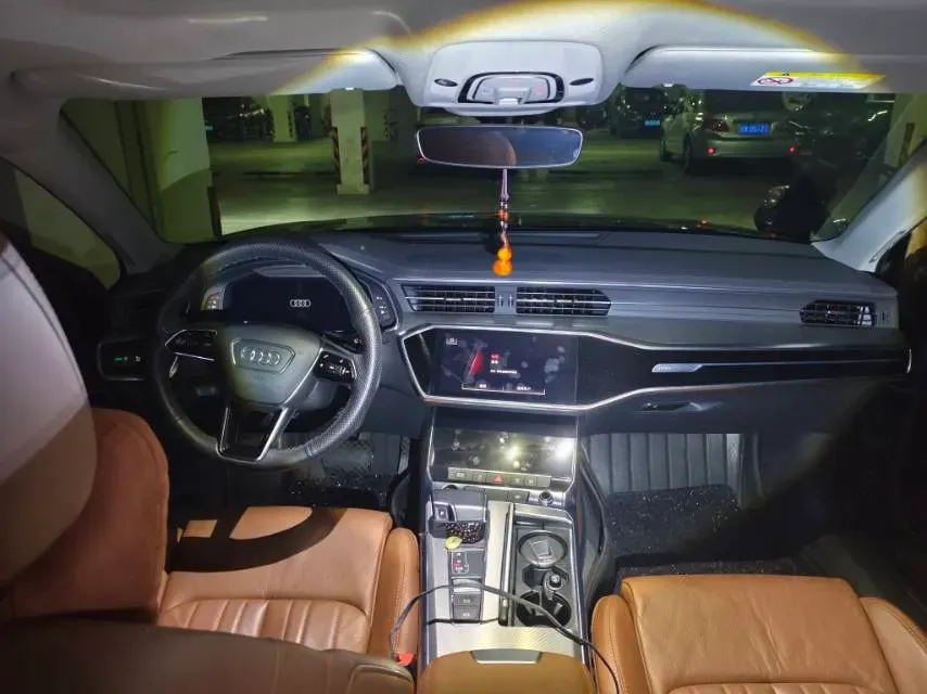 2021 Audi A6L 2.0T 190HP L4 7DCT,autocango,china used car exporter,china ev exporter,chinese used car exporter,chinese used ev exporter