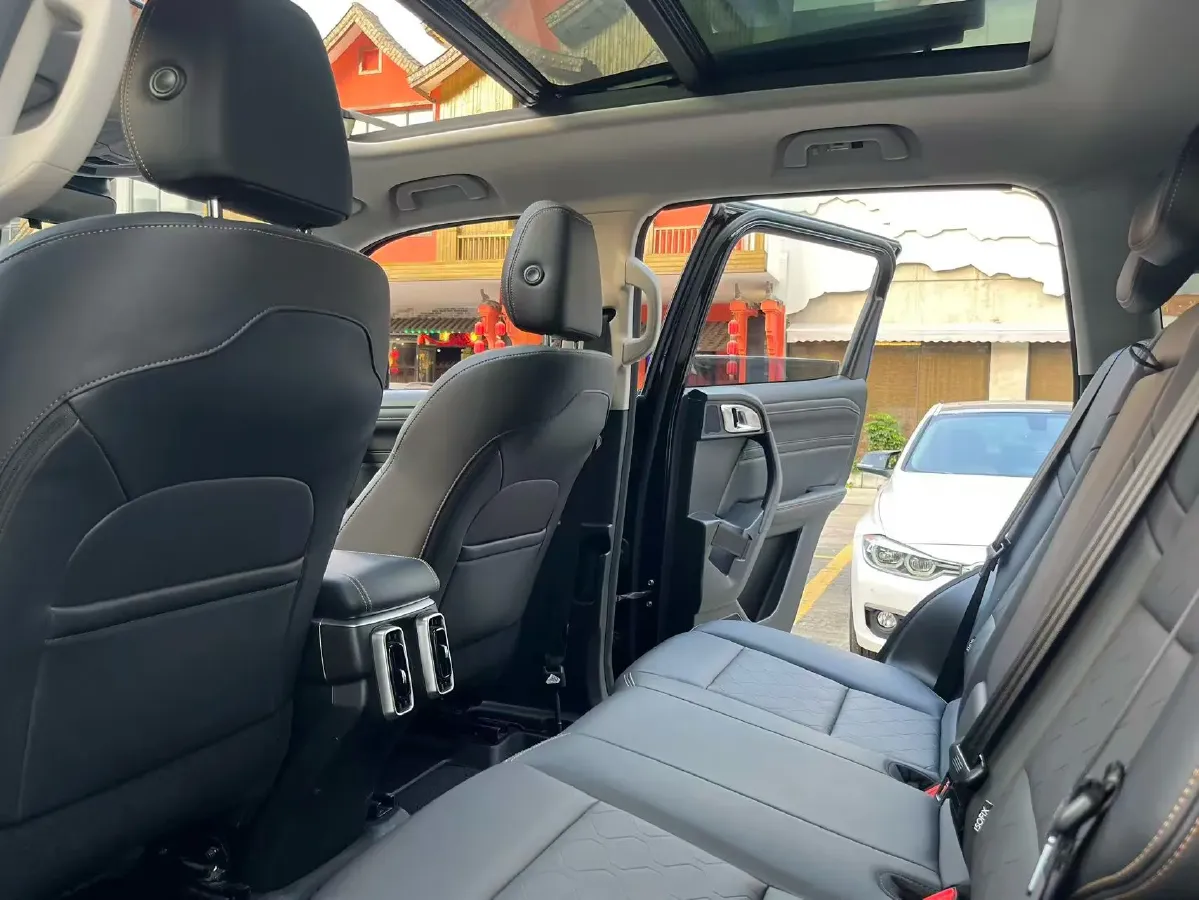 2022 Haval Dargo 1.5T 184HP L4 7DCT,autocango,china used car exporter,china ev exporter,chinese used car exporter,chinese used ev exporter