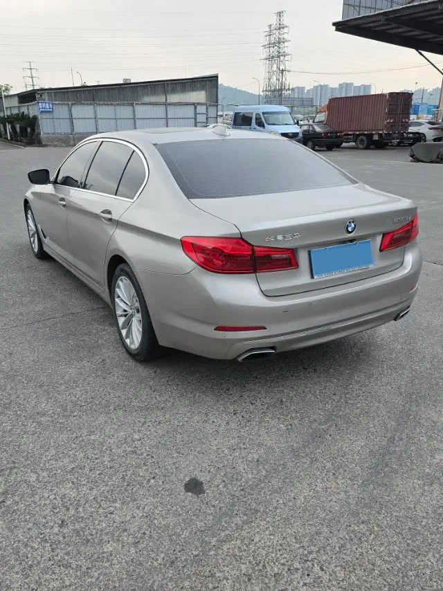2020 BMW 5 Series 2.0T 252HP L4 8AT,autocango,china used car exporter,china ev exporter,chinese used car exporter,chinese used ev exporter