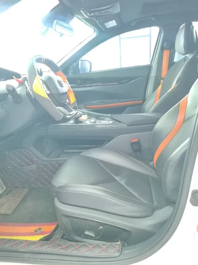 2022 ChangAn UNI-V 1.5T 188HP L4 7DCT,autocango,china used car exporter,china ev exporter,chinese used car exporter,chinese used ev exporter