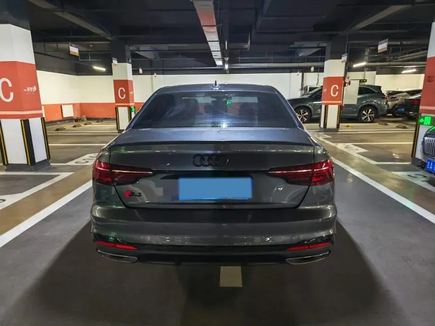 2020 Audi A4L 2.0T 252HP L4 7DCT,autocango,china used car exporter,china ev exporter,chinese used car exporter,chinese used ev exporter