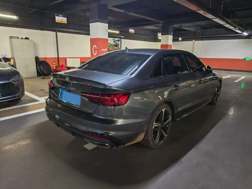 2020 Audi A4L 2.0T 252HP L4 7DCT,autocango,china used car exporter,china ev exporter,chinese used car exporter,chinese used ev exporter