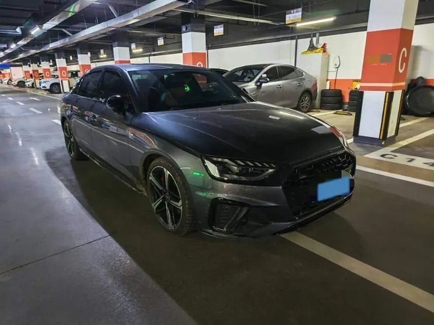 2020 Audi A4L 2.0T 252HP L4 7DCT,autocango,china used car exporter,china ev exporter,chinese used car exporter,chinese used ev exporter
