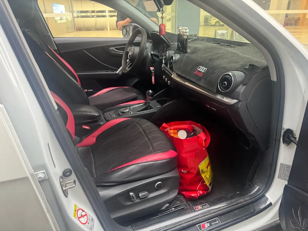 2021 Audi Q2L 1.4T 150HP L4 7DCT,autocango,china used car exporter,china ev exporter,chinese used car exporter,chinese used ev exporter