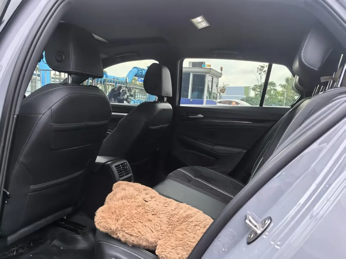 2021 Volkswagen Golf 1.4T 150HP L4 7DCT,autocango,china used car exporter,china ev exporter,chinese used car exporter,chinese used ev exporter