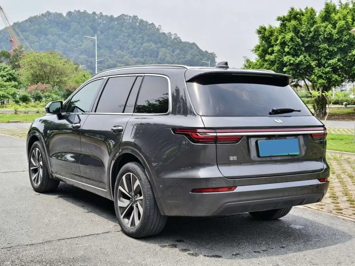 2021 Li ONE Range Extended 131HP REEV 40.5KWH,autocango,china used car exporter,china ev exporter,chinese used car exporter,chinese used ev exporter