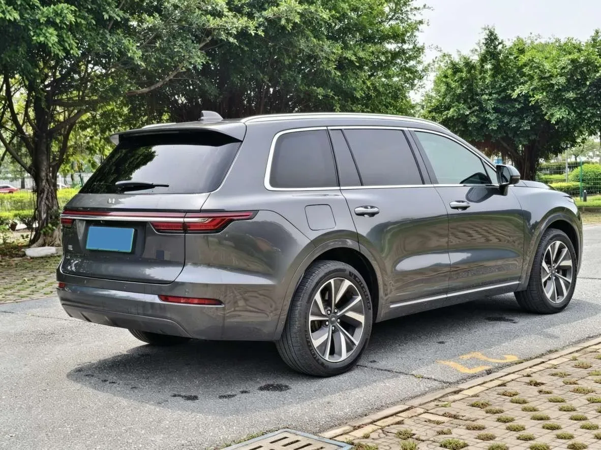 2021 Li ONE Range Extended 131HP REEV 40.5KWH,autocango,china used car exporter,china ev exporter,chinese used car exporter,chinese used ev exporter