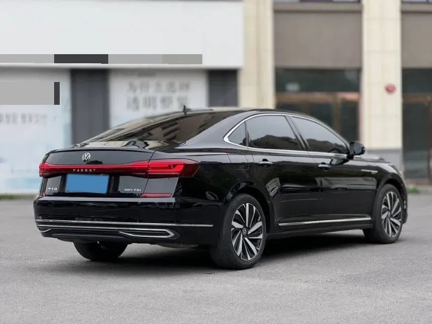 2024 Volkswagen Passat 2.0T 220HP L4 7DCT,autocango,china used car exporter,china ev exporter,chinese used car exporter,chinese used ev exporter
