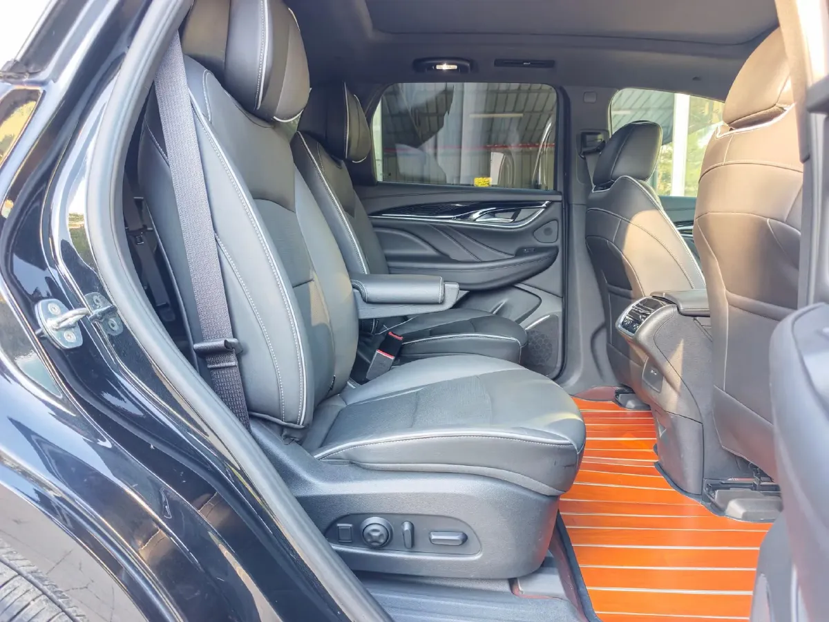 2022 Buick Enclave 2.0T 237HP L4 9AT,autocango,china used car exporter,china ev exporter,chinese used car exporter,chinese used ev exporter