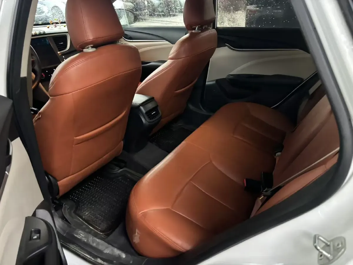 2019 Buick Excelle 1.0T 125HP L3 6DCT,autocango,china used car exporter,china ev exporter,chinese used car exporter,chinese used ev exporter