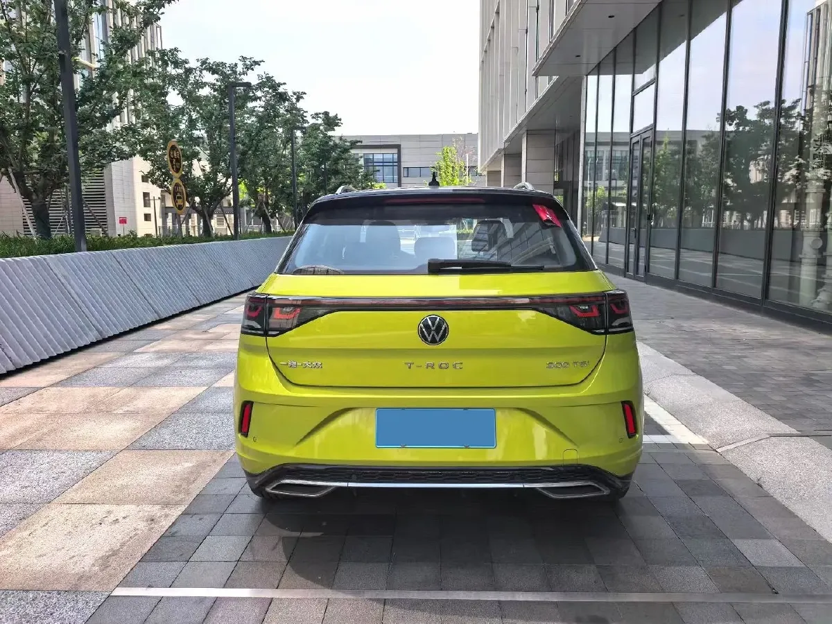 2023 Volkswagen T-Roc 1.5T 160HP L4 7DCT,autocango,china used car exporter,china ev exporter,chinese used car exporter,chinese used ev exporter