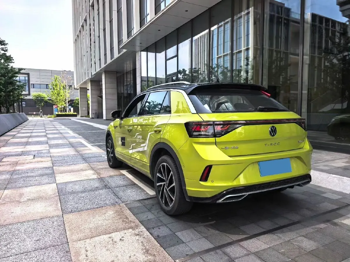 2023 Volkswagen T-Roc 1.5T 160HP L4 7DCT,autocango,china used car exporter,china ev exporter,chinese used car exporter,chinese used ev exporter