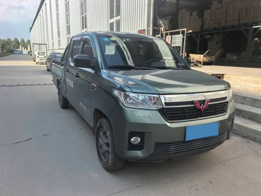 2021 WuLing ZhentTu 1.5L 99HP L4 5MT,autocango,china used car exporter,china ev exporter,chinese used car exporter,chinese used ev exporter