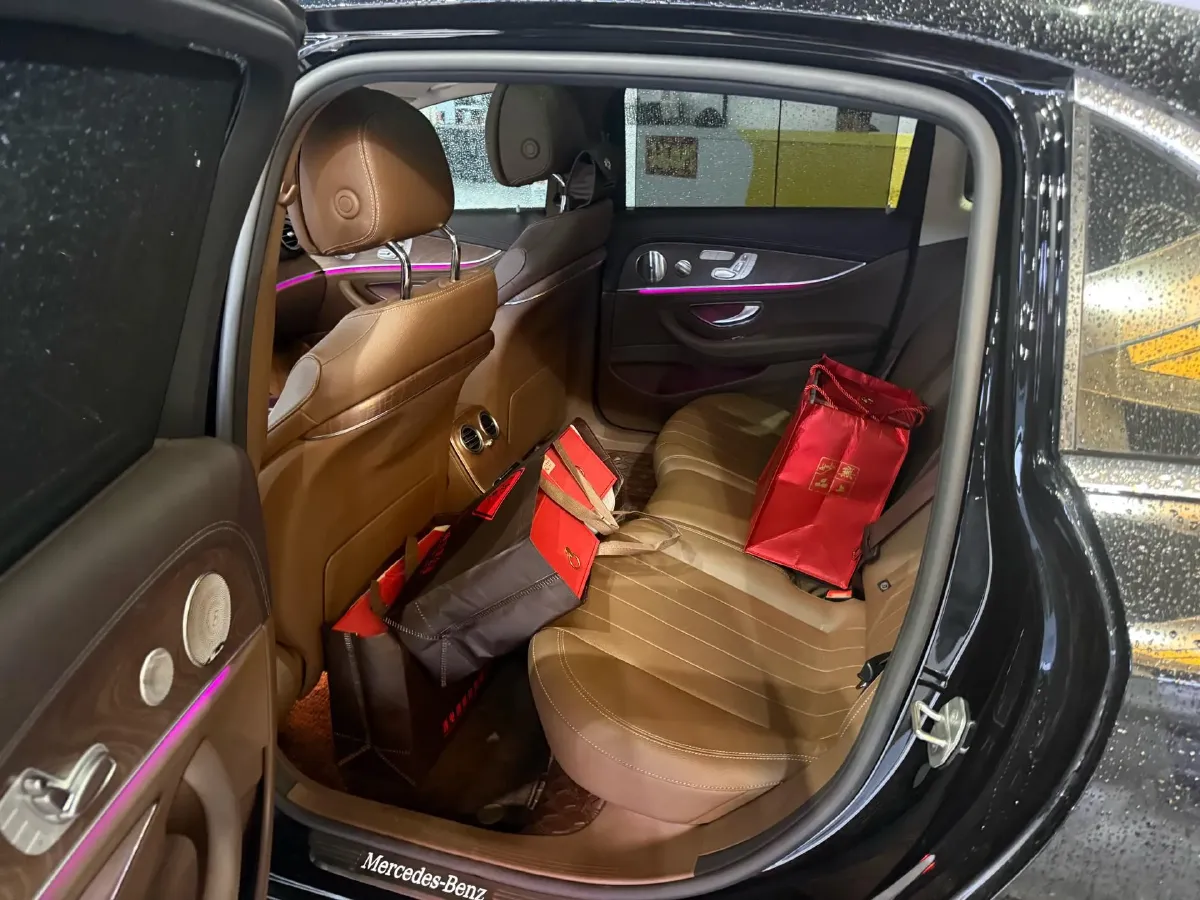 2021 Mercedes-Benz E Class 2.0T 258HP L4 9AT,autocango,china used car exporter,china ev exporter,chinese used car exporter,chinese used ev exporter