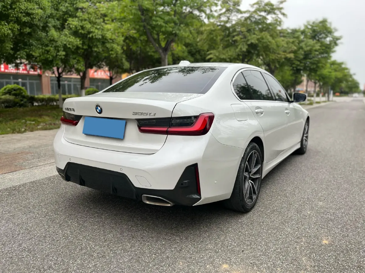 2023 BMW 3 Series 2.0T 184HP L4 8AT,autocango,china used car exporter,china ev exporter,chinese used car exporter,chinese used ev exporter