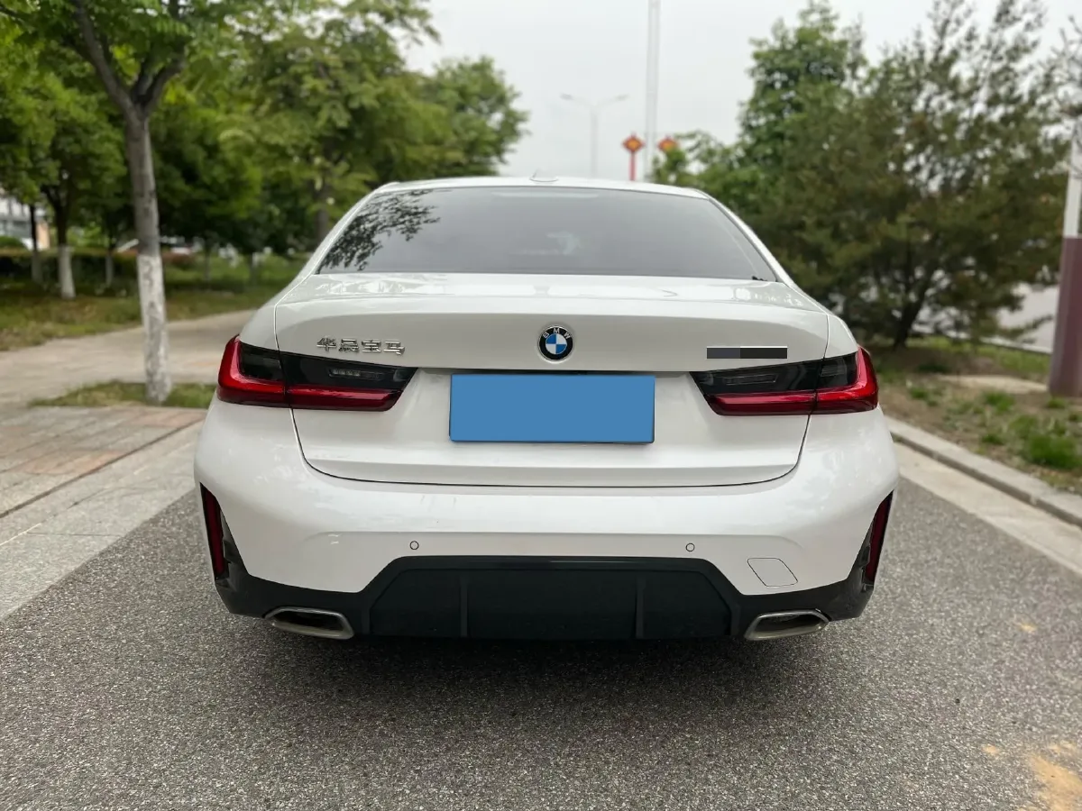 2023 BMW 3 Series 2.0T 184HP L4 8AT,autocango,china used car exporter,china ev exporter,chinese used car exporter,chinese used ev exporter