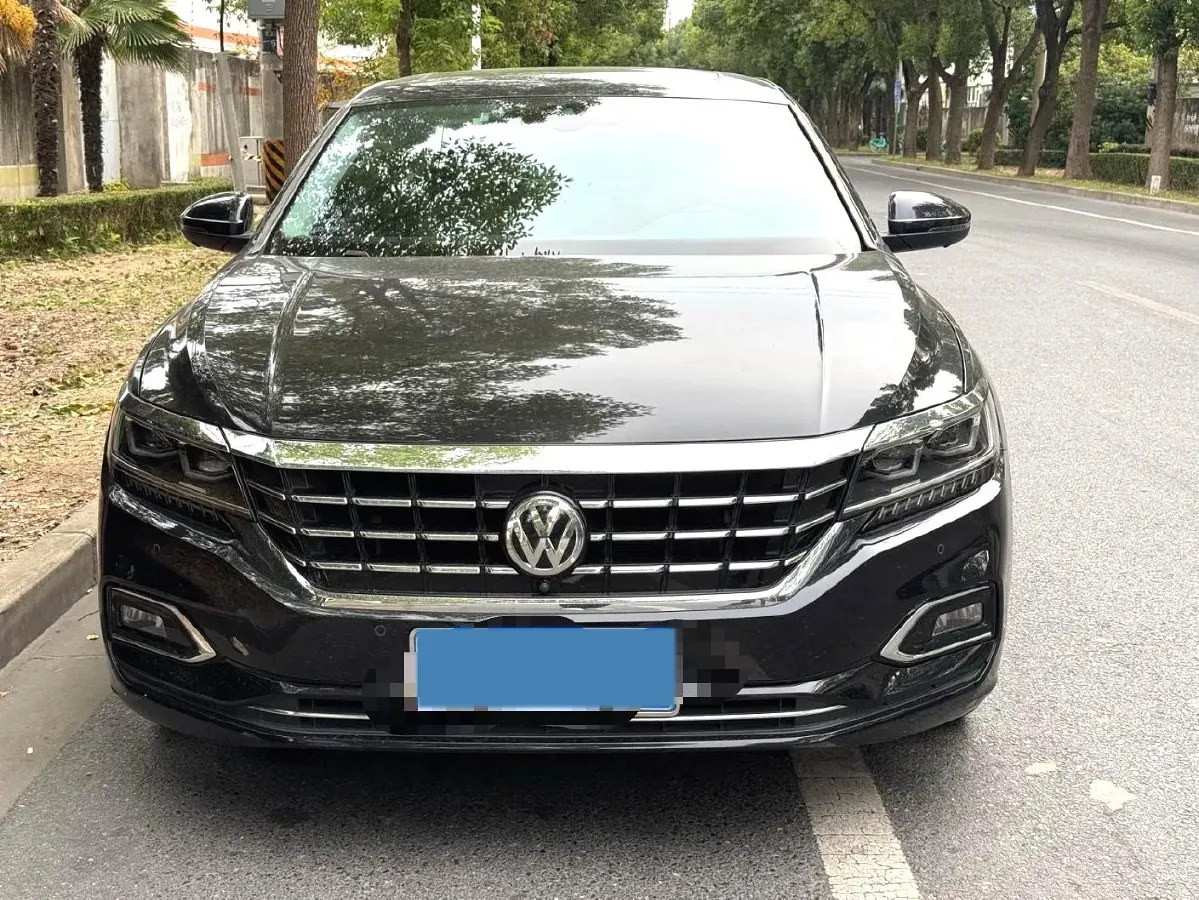 2020 Volkswagen Passat 2.0T 186HP L4 7DCT,autocango,china used car exporter,china ev exporter,chinese used car exporter,chinese used ev exporter