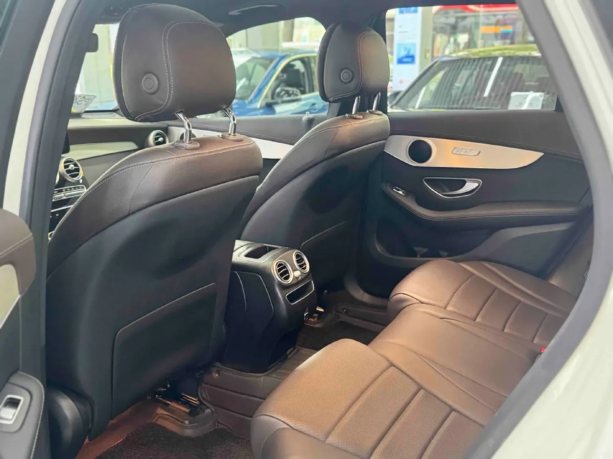 2021 Mercedes-Benz GLC Class 2.0T 197HP L4 9AT,autocango,china used car exporter,china ev exporter,chinese used car exporter,chinese used ev exporter