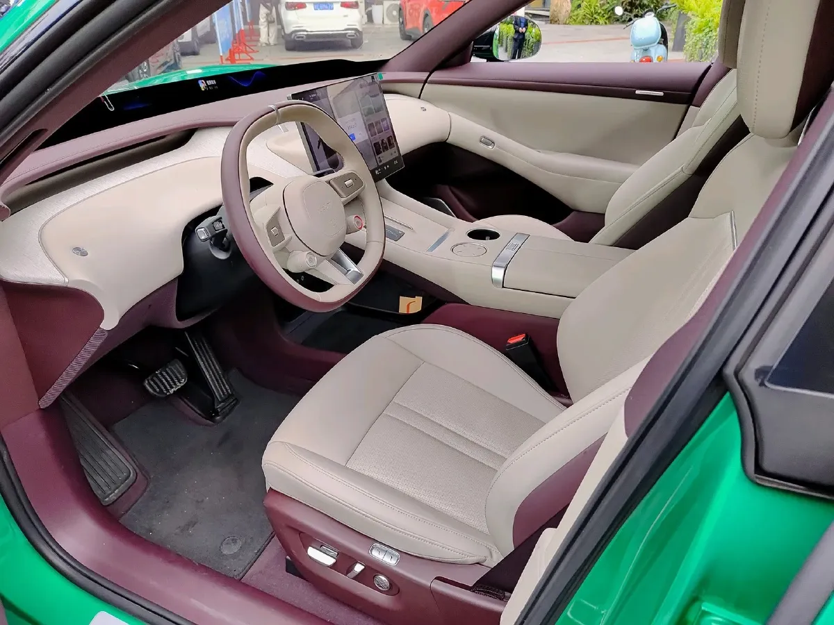 2025 MI YU7 BEV 96.3KWH,autocango,china used car exporter,china ev exporter,chinese used car exporter,chinese used ev exporter