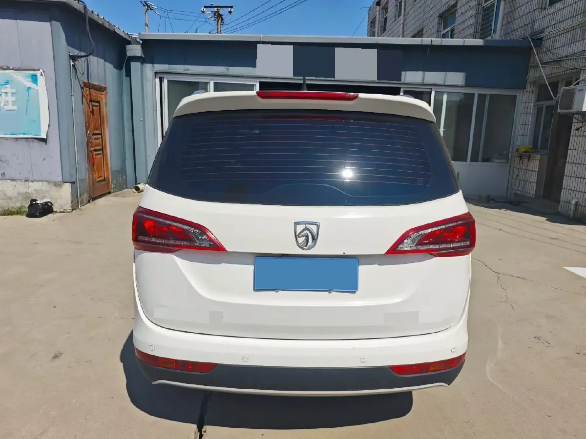 2019 BaoJun 730 1.5T 147HP L4 CVT,autocango,china used car exporter,china ev exporter,chinese used car exporter,chinese used ev exporter