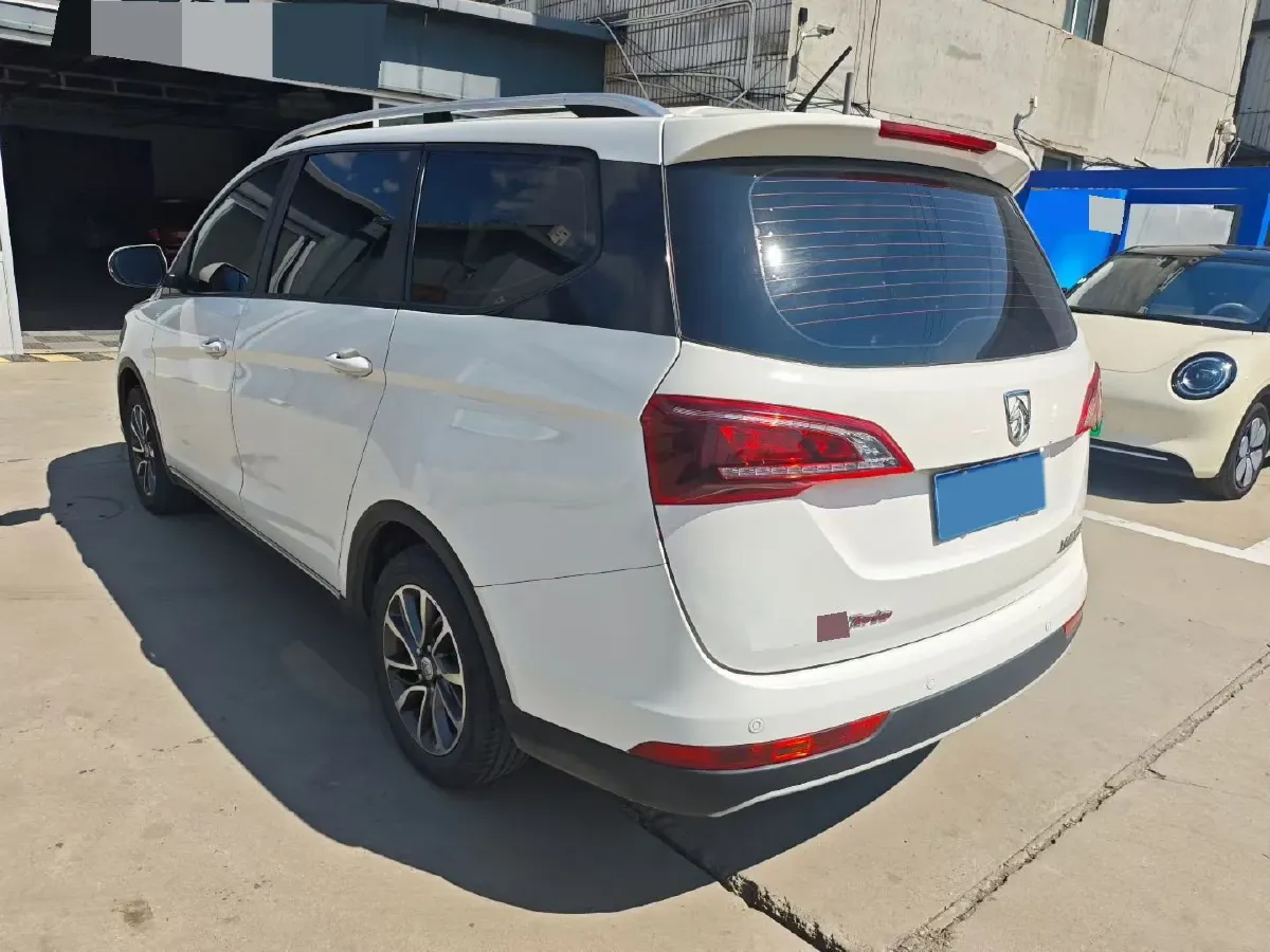 2019 BaoJun 730 1.5T 147HP L4 CVT,autocango,china used car exporter,china ev exporter,chinese used car exporter,chinese used ev exporter