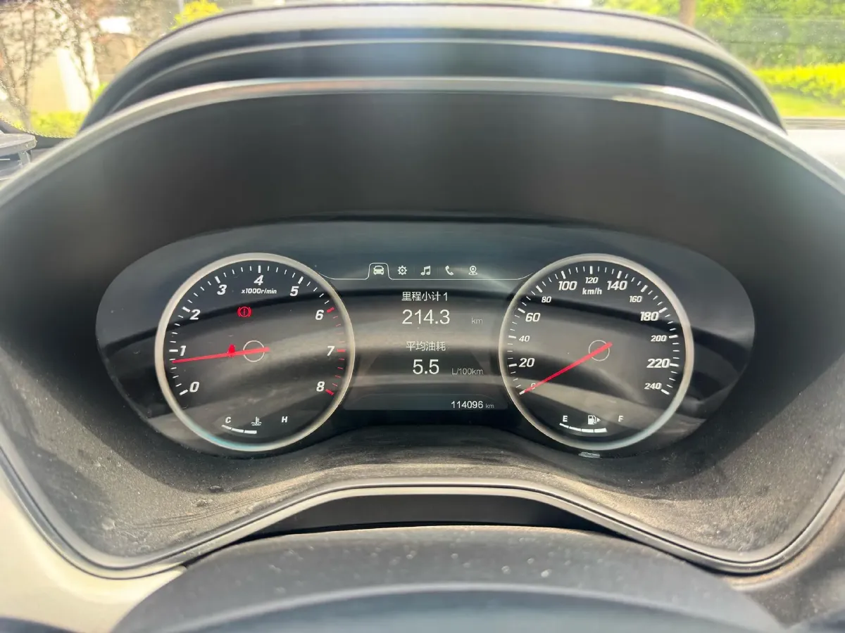 2018 BaoJun 530 1.5T 150HP L4 6MT,autocango,china used car exporter,china ev exporter,chinese used car exporter,chinese used ev exporter