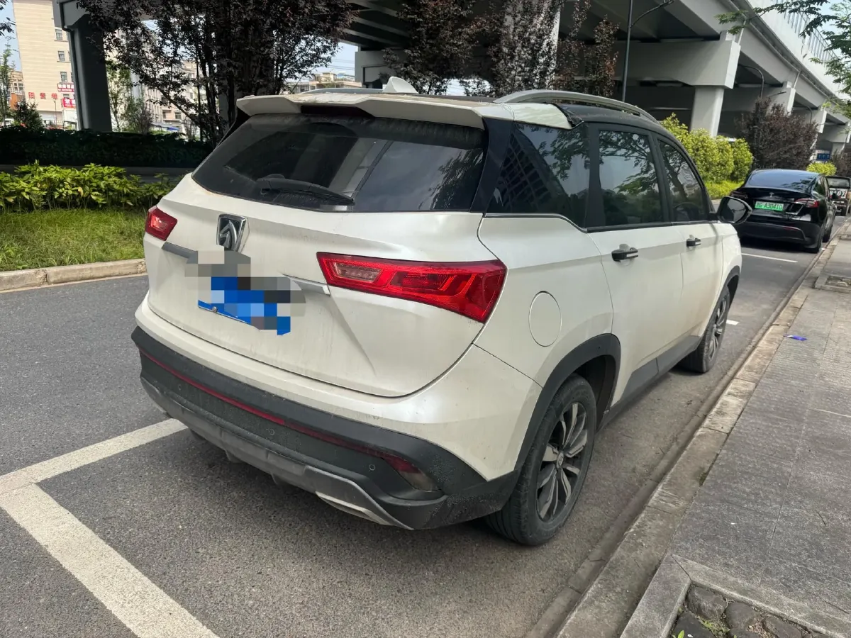 2018 BaoJun 530 1.5T 150HP L4 6MT,autocango,china used car exporter,china ev exporter,chinese used car exporter,chinese used ev exporter