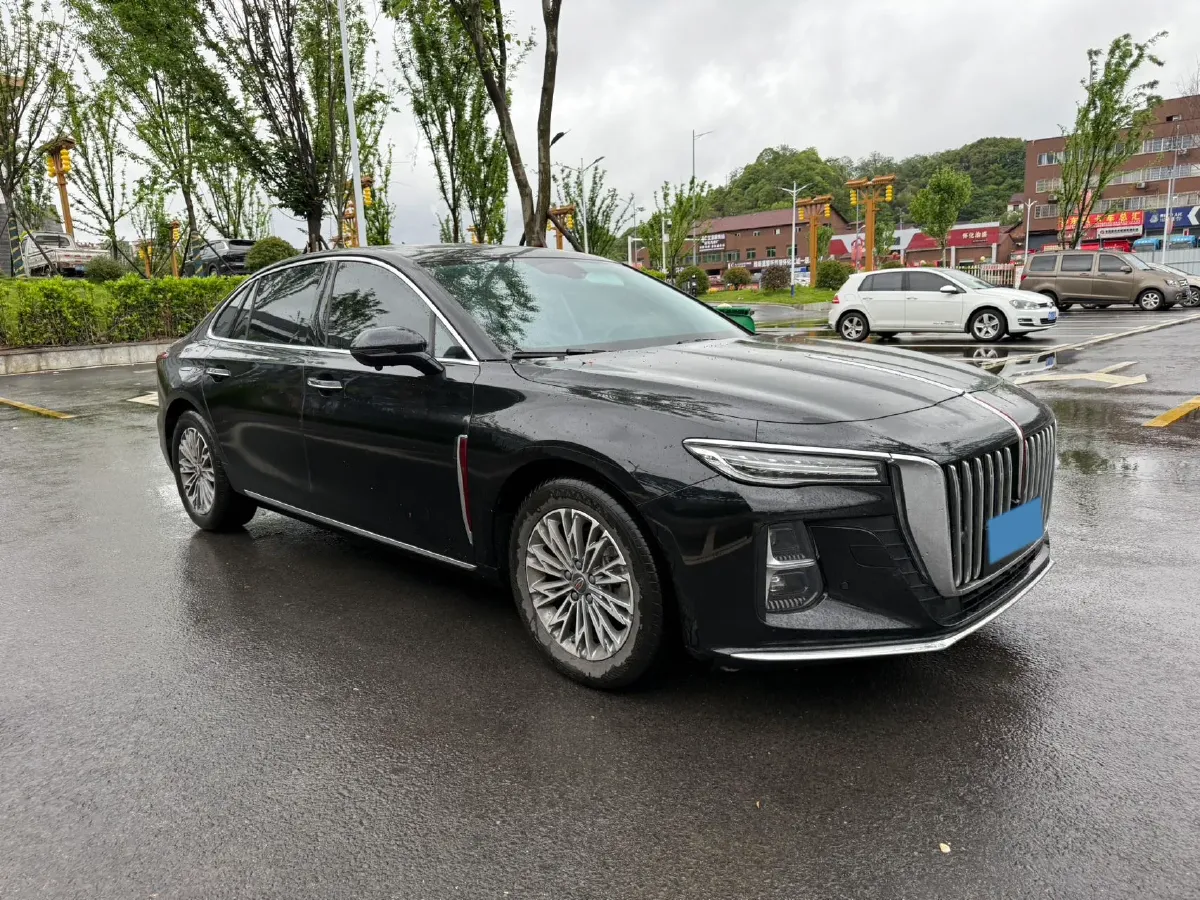 2024 HongQi H5 1.5T 169HP L4 7DCT,autocango,china used car exporter,china ev exporter,chinese used car exporter,chinese used ev exporter