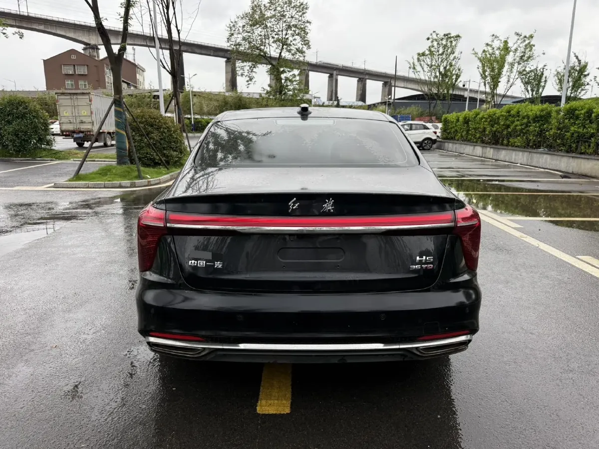 2024 HongQi H5 1.5T 169HP L4 7DCT,autocango,china used car exporter,china ev exporter,chinese used car exporter,chinese used ev exporter