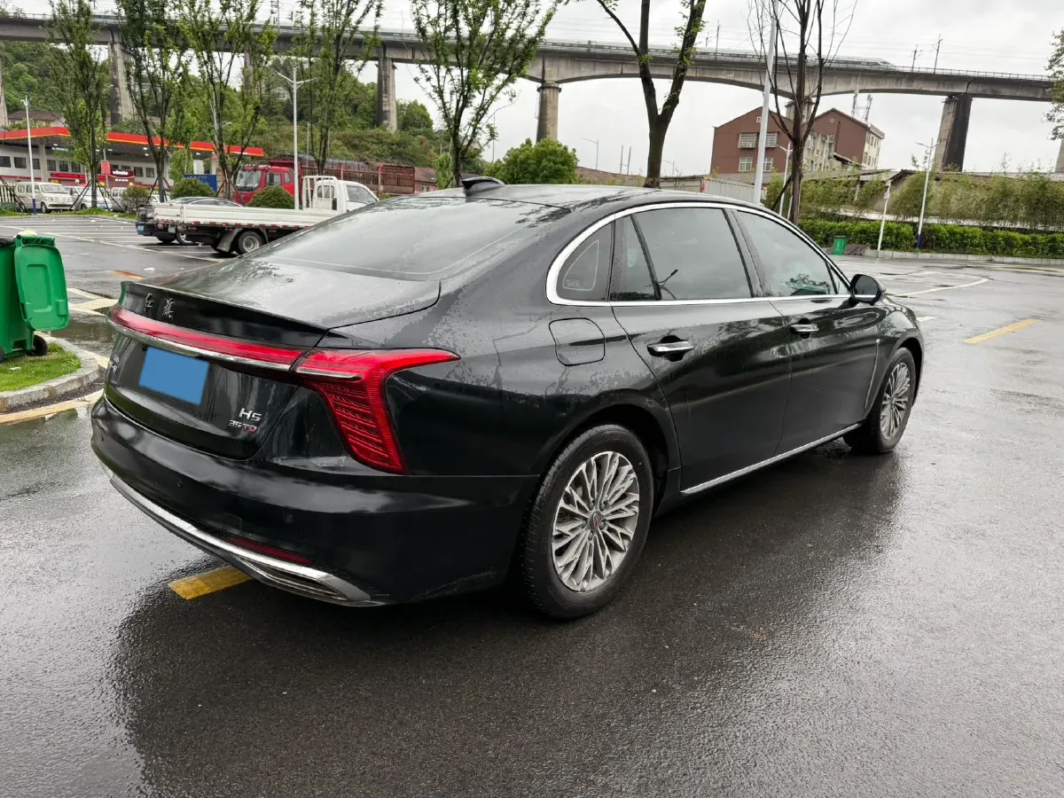 2024 HongQi H5 1.5T 169HP L4 7DCT,autocango,china used car exporter,china ev exporter,chinese used car exporter,chinese used ev exporter