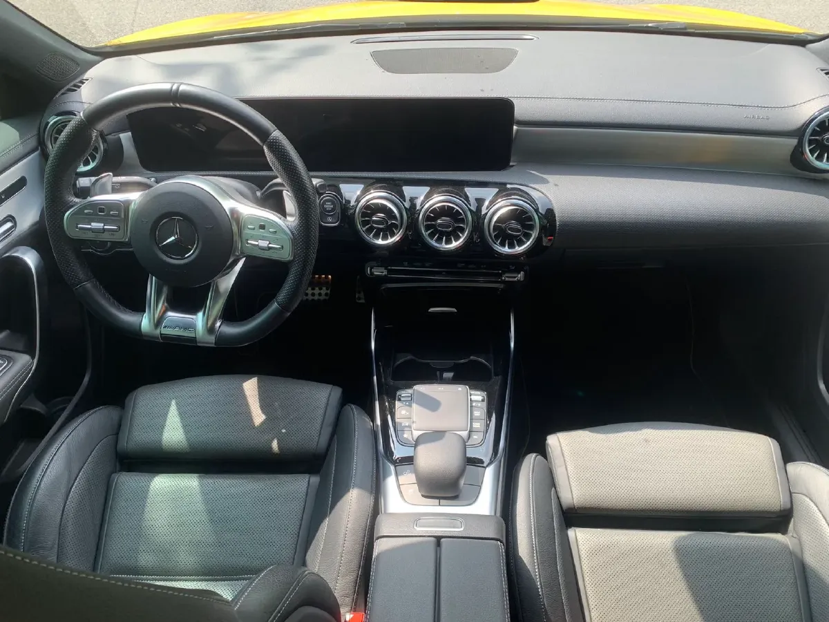 2023 Mercedes-Benz A AMG 2.0T 306HP L4 7DCT,autocango,china used car exporter,china ev exporter,chinese used car exporter,chinese used ev exporter