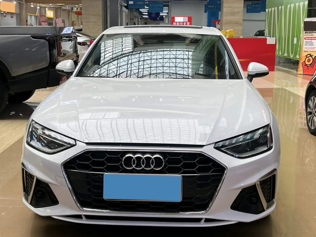 2023 Audi A4L 2.0T 190HP L4 7DCT,autocango,china used car exporter,china ev exporter,chinese used car exporter,chinese used ev exporter